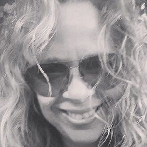 Meet your Posher, Michele